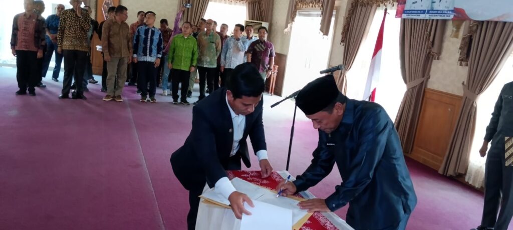Sekretaris Daerah Tanjung Jabung Timur Melantik 16 Pejabat Administrator, Pengawas, dan Fungsional Tertentu