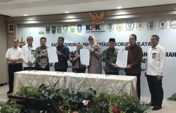 Bupati Tanjab Timur Tunjukan Komitmen Nyata Dukung Upaya Pemberantasan Korupsi