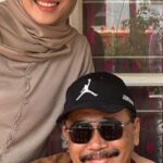 Prof Sutan Nasomal Pakar Hukum Internasional Sesalkan Ada Kades Di Banten Hina Profesi Jurnalis, Oknum Kepala Desa Gintung Kunci Pintu  Berikan Sejumlah Uang Receh Kepada Awak Media 