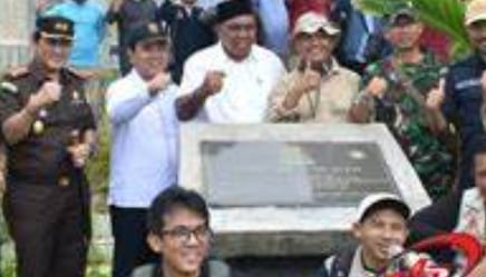 *Prof Sutan Nasomal Meminta Presiden RI Untuk Menengahi Perseturuan Dua Gubernur Aceh & Sumut*